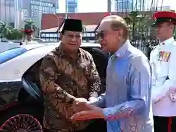 Anwar Ibrahim Telfon Prabowo dan Pemimpin Negara ASEAN Diskusikan Tarif Trump